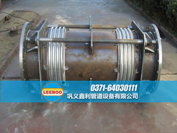 未噴漆的大拉桿橫向波紋<a href=http://www.wuzhoulianhe.cn target=_blank class=infotextkey>補(bǔ)償器</a>
