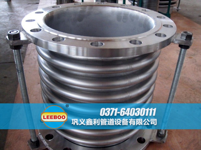 波紋<a href=http://www.wuzhoulianhe.cn target=_blank class=infotextkey>補償器</a>現(xiàn)場實圖